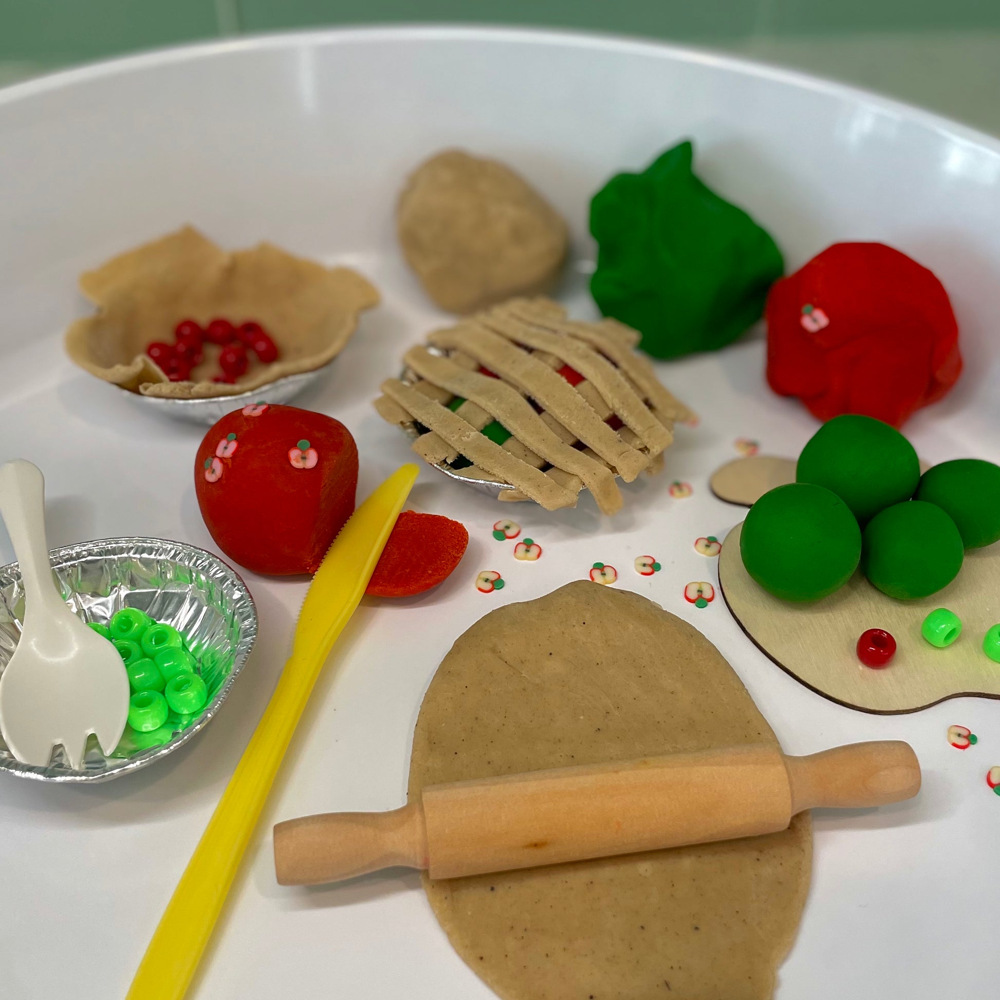 Felt Apple Pie Making Toy Kit